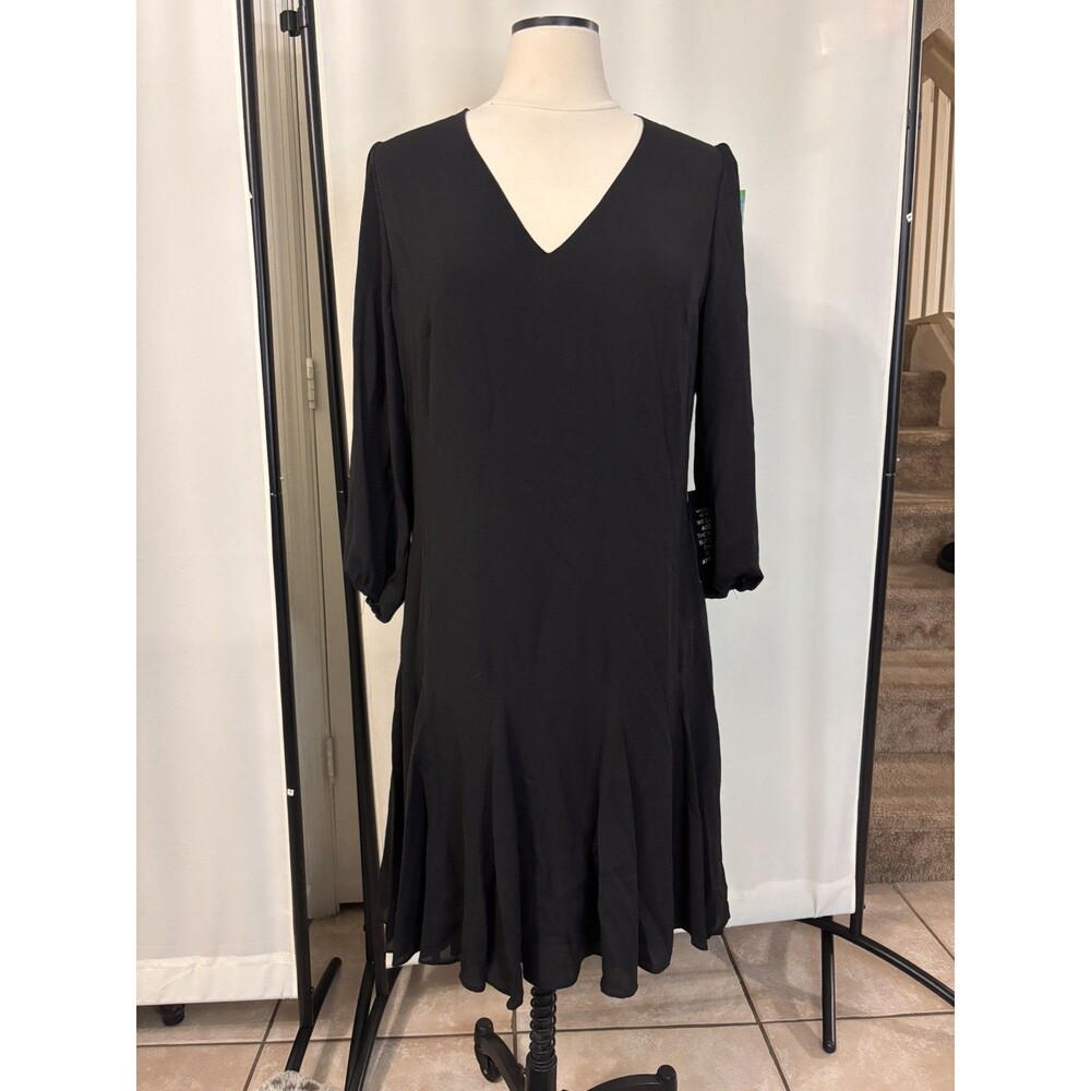 White House Black Market whbm womens coctel Dress LBD sz 12 business casual nwt